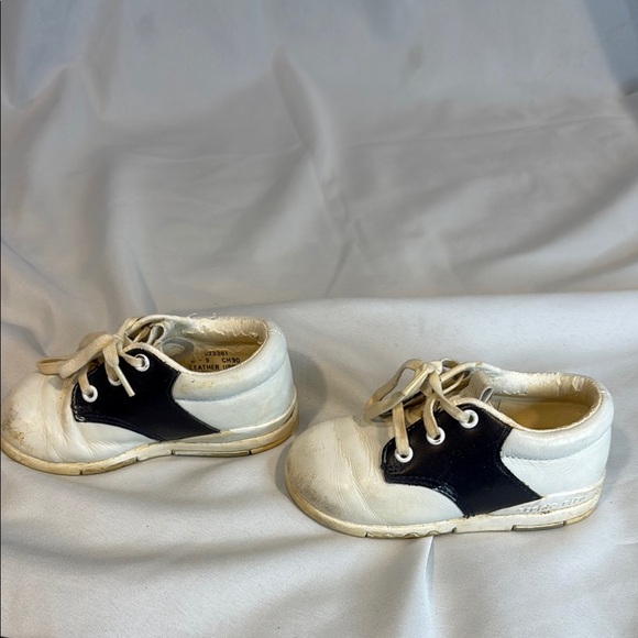 Vintage Stride Rite, Toddler/Baby Walking Saddle Shoes, Navy/White, sz 5 1/2 M - Picture 7 of 13